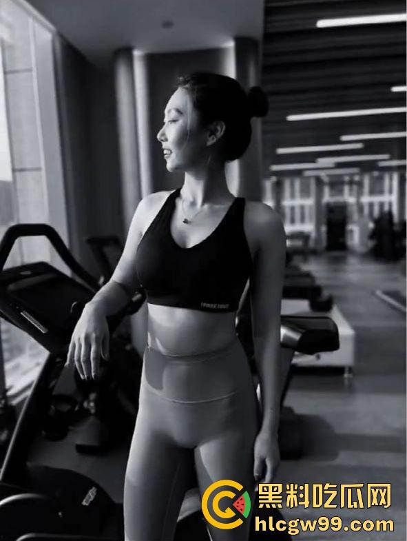 河南郑州健身教练【潘亚楠】白天猛上私教课,晚上酒店VIP陪练,5节课换一次房,业绩猛涨学员排队干!