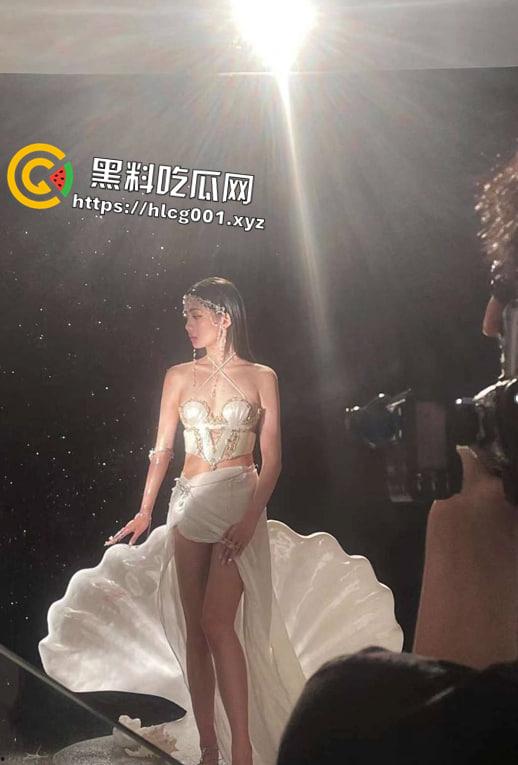 推特大神 专门开发学生诱骗小女孩从啪啪啪到多p 越玩越刺激 这次是外国语学院的小母狗