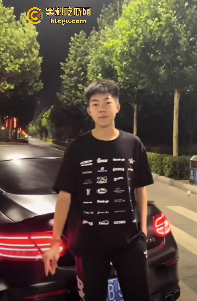 抖音忘川 44W粉丝抖音博主 真名【刘瀚阳】线下操粉群啪 00后女生视频泄露!