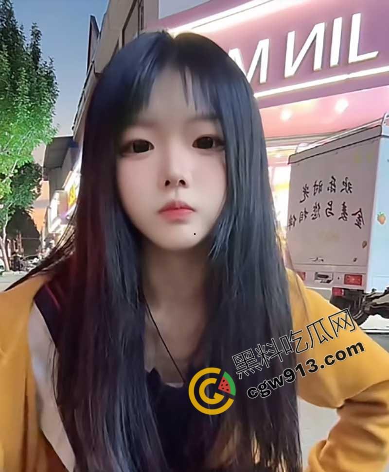 上海抖音小萝莉【仅呆酱】化身金主乖巧母狗,阳台做爱,户外露出,被神秘大佬肆意调教,反差极大引爆全网