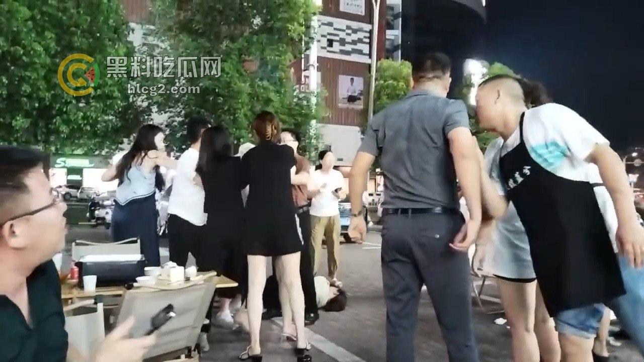 成都市惊爆丑闻!原配被小三暴打,老公竟然助纣为虐,家庭伦理剧原来如此狗血!