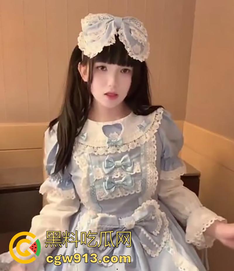 推特精盆小母狗【无敌小亦】，绝对是嫩妹萝莉天花板，大尺度私拍会员付费福利，视频曝光免费看！