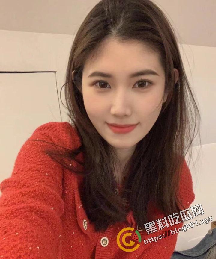 杭州泰隆银行极品美女 黄晓靑 被曝多次婚内出轨 和炮友参加换妻活动 还是个母狗最爱SM