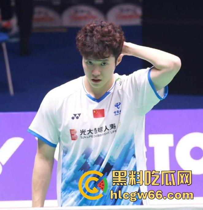 中国国家羽毛球队运动员【何济霆】未回应脚踏几条船事件 有被再爆出黑料 发视频大发脾气咄咄逼人!
