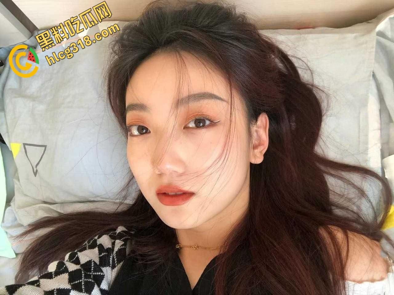 学生妹【肖利琴】惨遭炮友威胁!有男友还酒店偷情,嘴甜求只口,情趣无套后入真是条反差母狗!