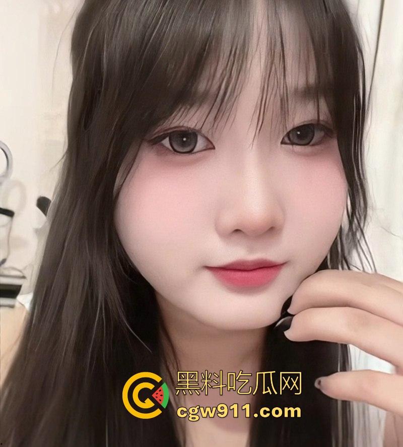 山东骚逼学生妹【卢晓慧】吃鸡视频泄露,湿滑灵活舌头舔弄鸡吧,口技堪比职业女优!