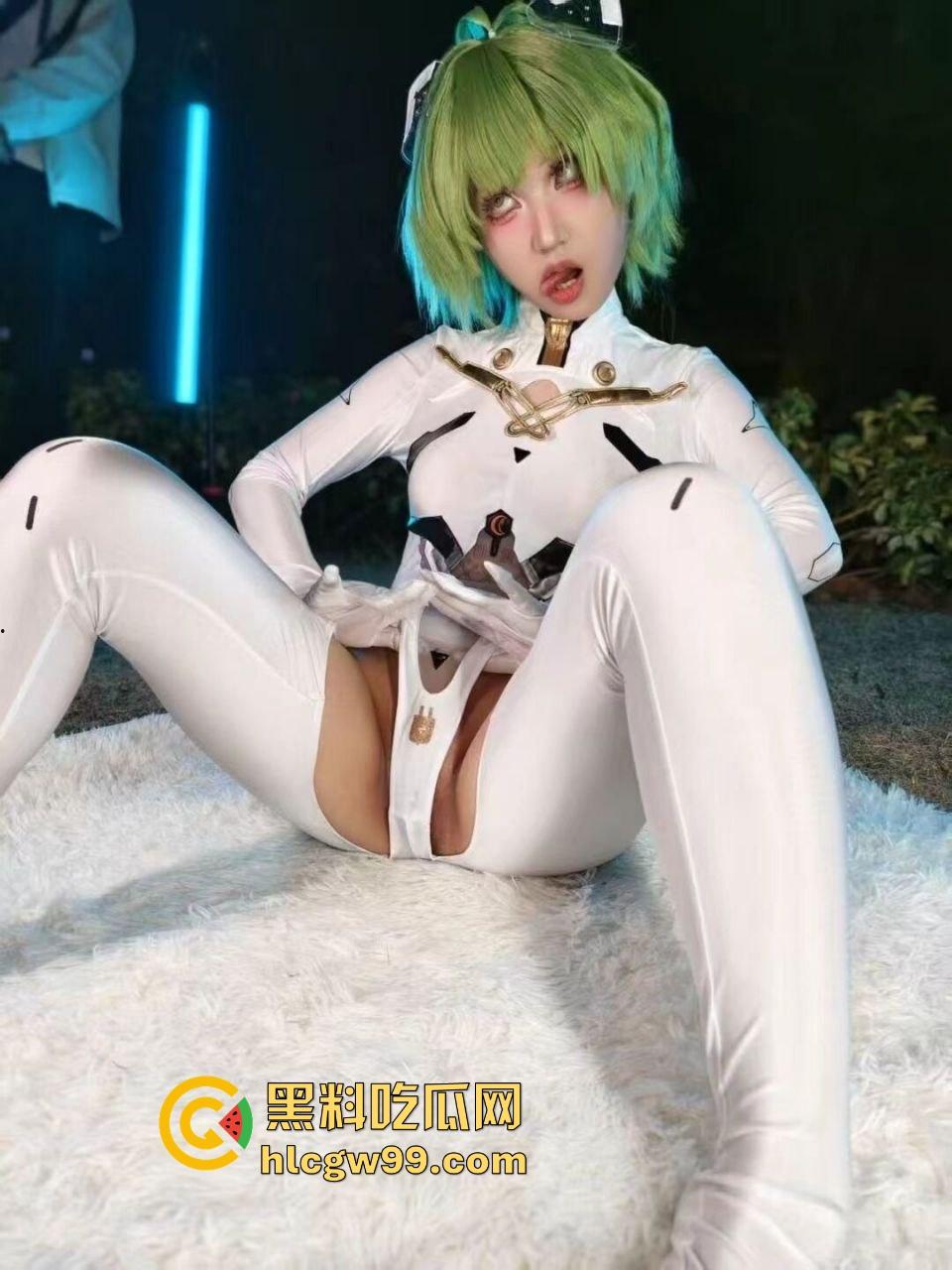 CP漫展前方摄影师发来战报,场外已被福利姬包围,大胆裸漏小穴,这还是国内吗?把我干哪来了?