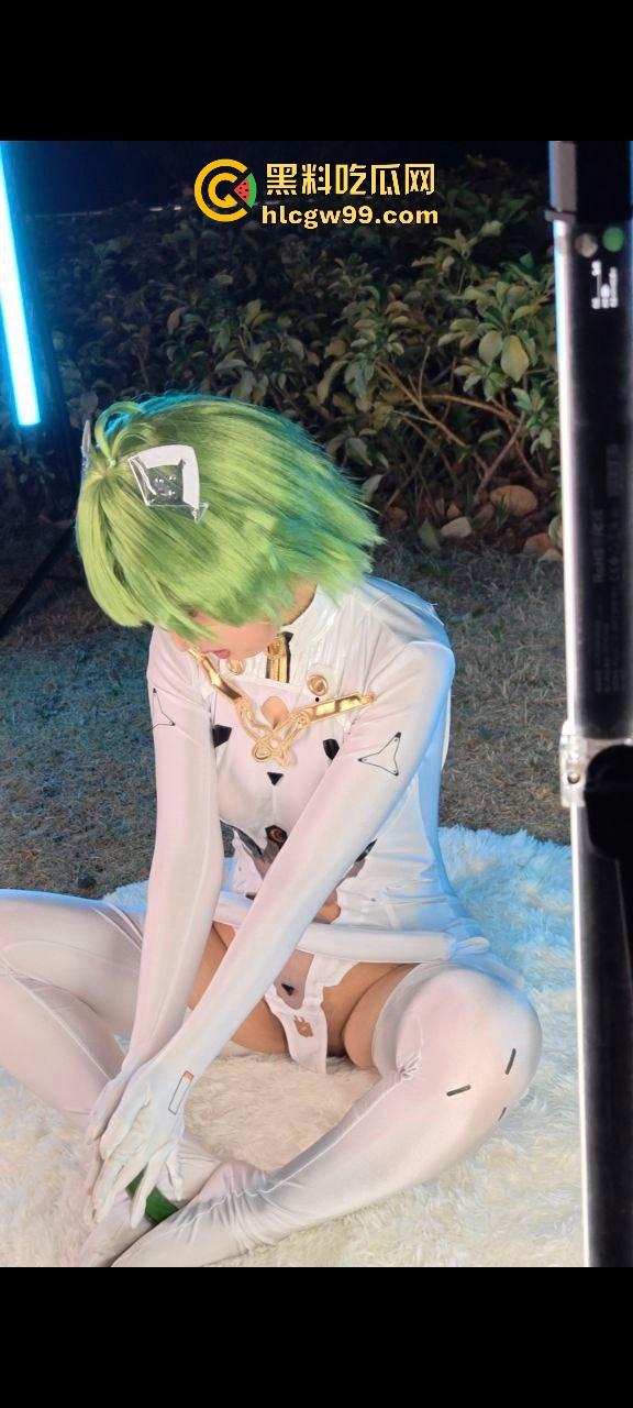 CP漫展前方摄影师发来战报,场外已被福利姬包围,大胆裸漏小穴,这还是国内吗?把我干哪来了?