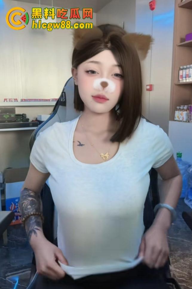 抖音河北顺平台球会所保定巨乳混血女前台『陈稳』充卡送逼充值越高操得越爽,楼下小巷直接操!