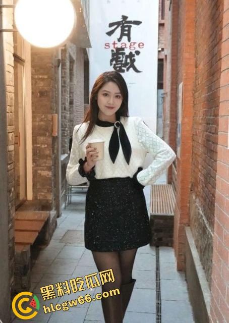 湖北艺术学院大三贱货【杨豆豆】出轨勾搭李某轩被男友抓包,怒甩啪啪视频报复,这渣女骚技满级才敢浪!