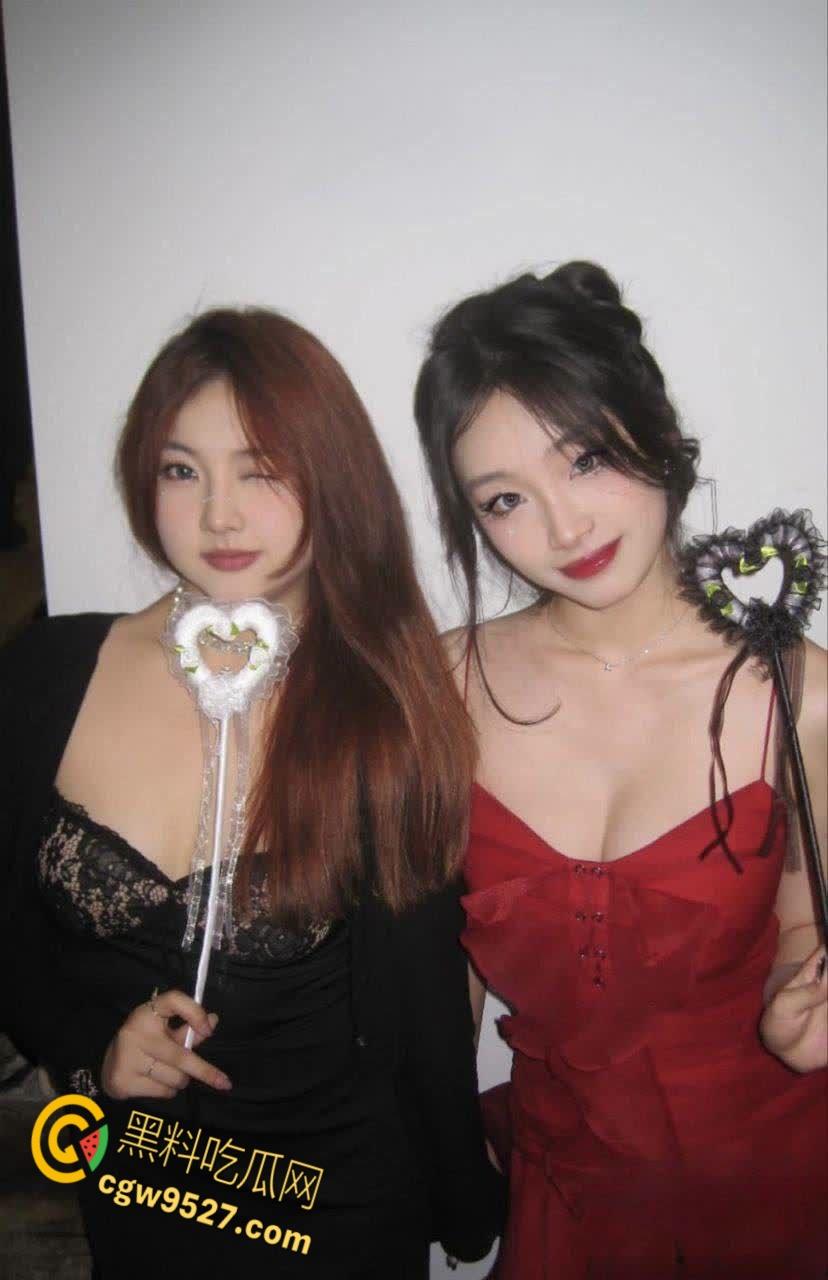 浙江艺术职业学院嫩妹【曹颖】,异地恋骚穴难耐,出轨偷情宝马富哥,高跟鞋站立后入,绝美翘臀完美炮架!