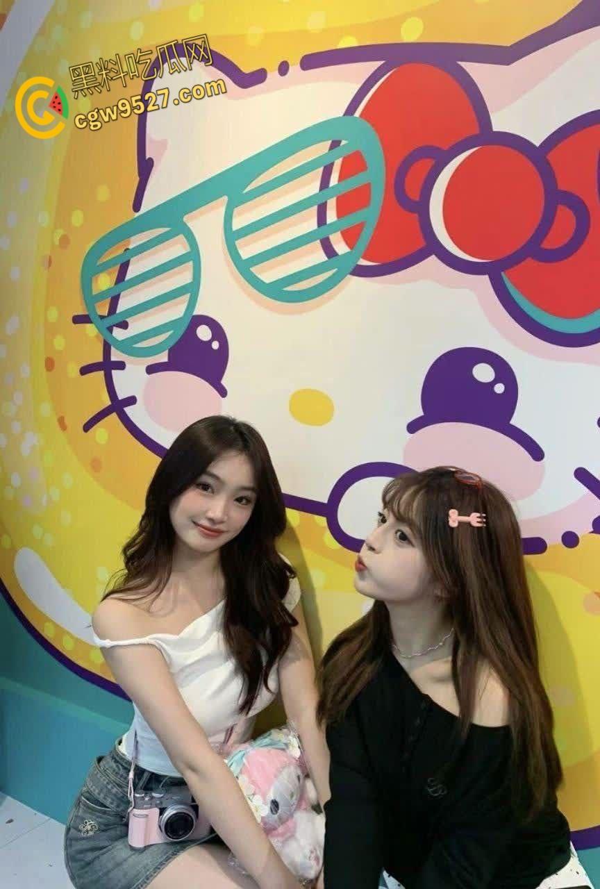 浙江艺术职业学院嫩妹【曹颖】,异地恋骚穴难耐,出轨偷情宝马富哥,高跟鞋站立后入,绝美翘臀完美炮架!