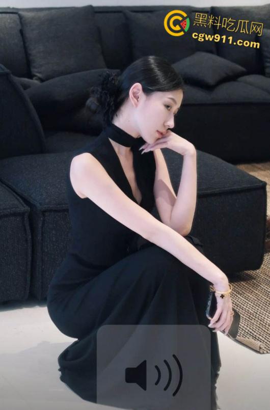 完美腰臀高颜值网红【木子李】被金主包养视频曝光,口交深喉骑乘榨精,无套内射让人血脉喷张!