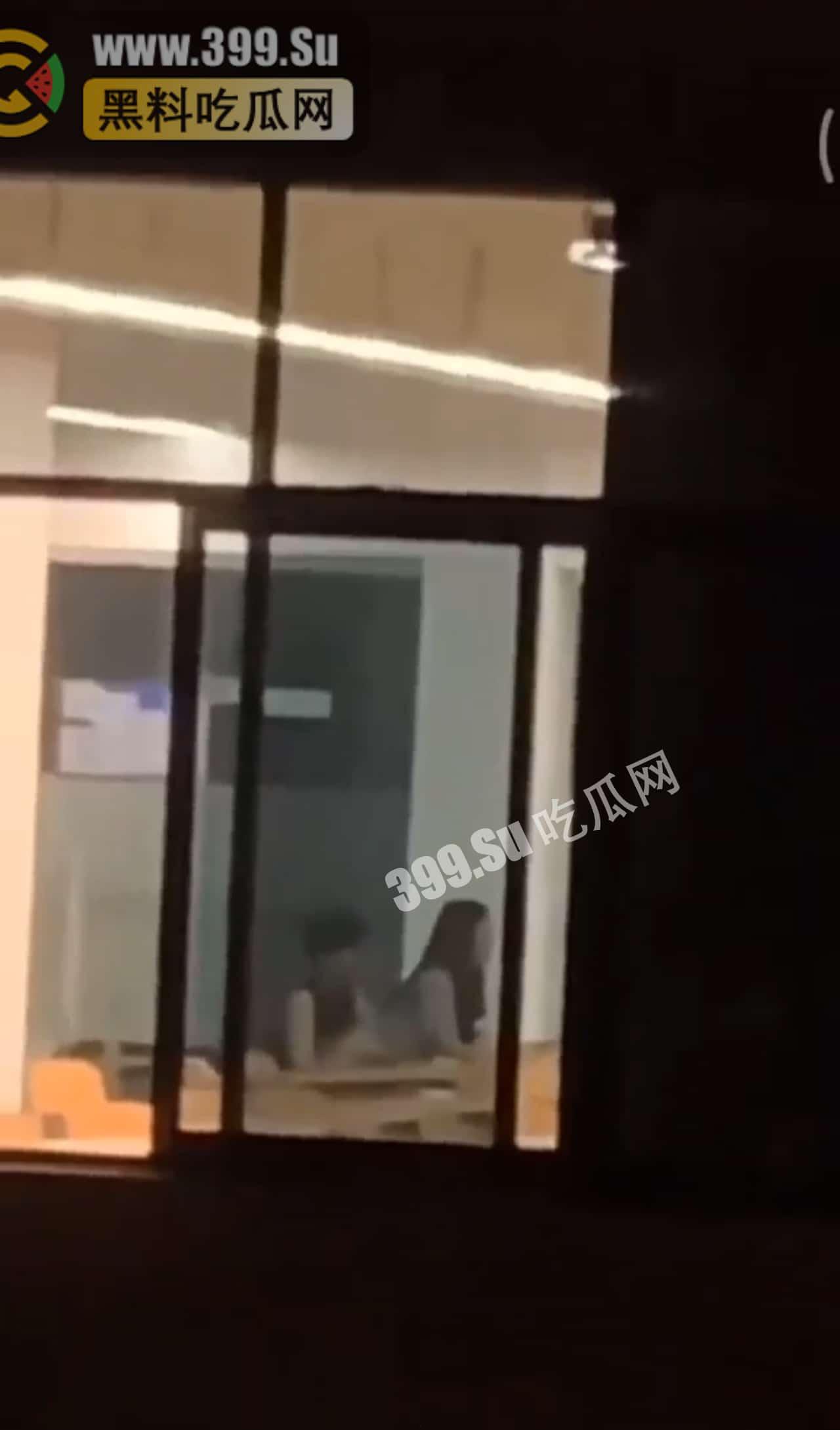#吃瓜 四川传媒学院 情侣教室视频 多视角集锦