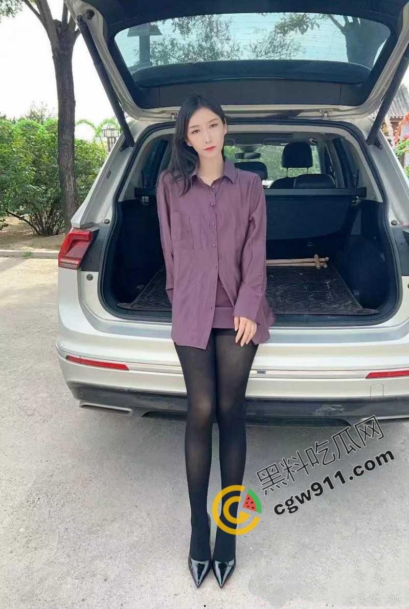 海角大神真实姐弟乱伦历程!回程路上车里跳蛋自慰疯狂勾引,大屌猛操姐姐小嘴,内射喉咙深处