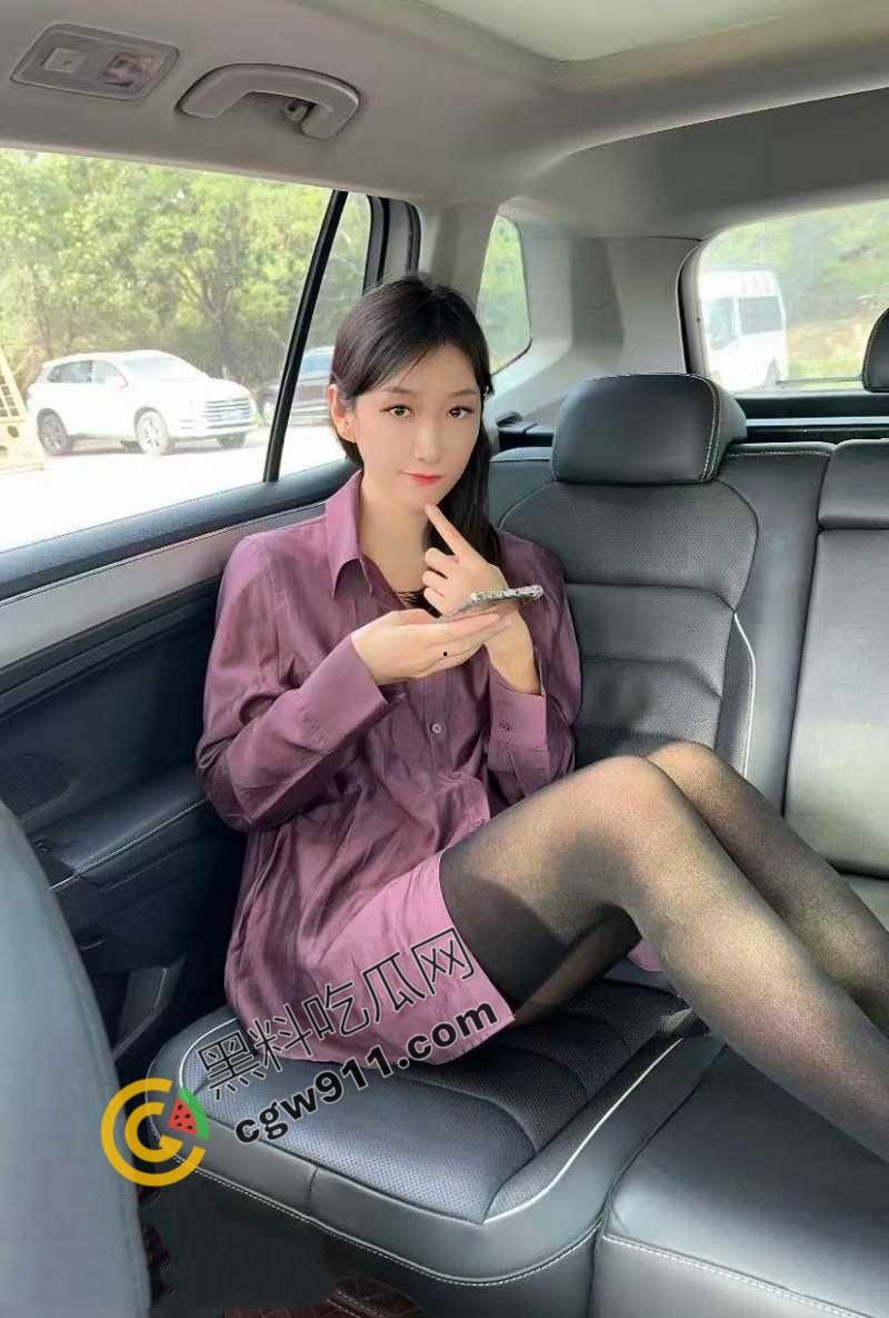 海角大神真实姐弟乱伦历程!回程路上车里跳蛋自慰疯狂勾引,大屌猛操姐姐小嘴,内射喉咙深处