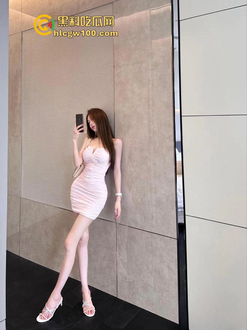 大屌大佬五菱宏光约正妹,车震中国传媒大学『孙然然』爽的屁股抖到抽搐,还为你带尾巴!