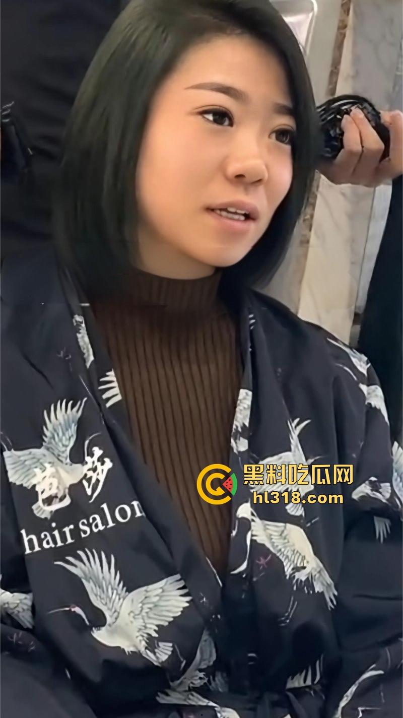 山西怀仁抖音网红【迷人文】抖音热搜22分钟完整视频曝光,熟女人妻口爆榨精,堪称一人带火一座城!