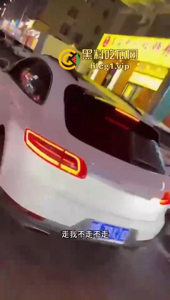 西格玛男人大战卡宴小仙女!一句我让你吃鸡巴你吃不吃’让她当场破防!