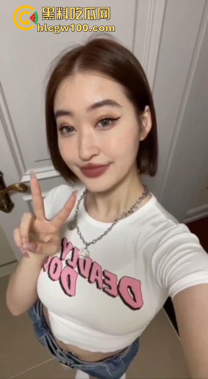 沈阳NICE CLUB酒吧高冷陪酒小姐【沈敏】醉酒被捡尸,事后清醒后还要求炮友再来一次,巨骚无比!