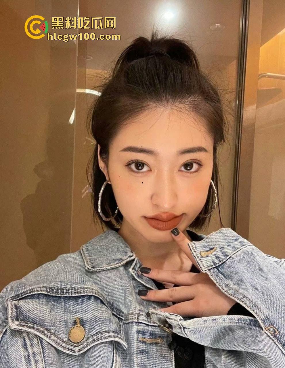 沈阳NICE CLUB酒吧高冷陪酒小姐【沈敏】醉酒被捡尸,事后清醒后还要求炮友再来一次,巨骚无比!