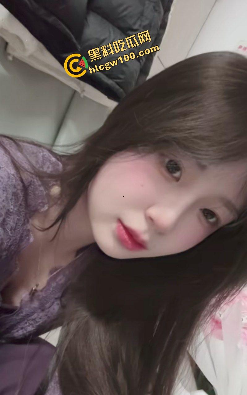 上海电影艺术清纯嫩妹反差婊【赵雪】诱惑身材玩全裸自拍，酒店被操猛怼骚逼翘臀！独家曝光流出！