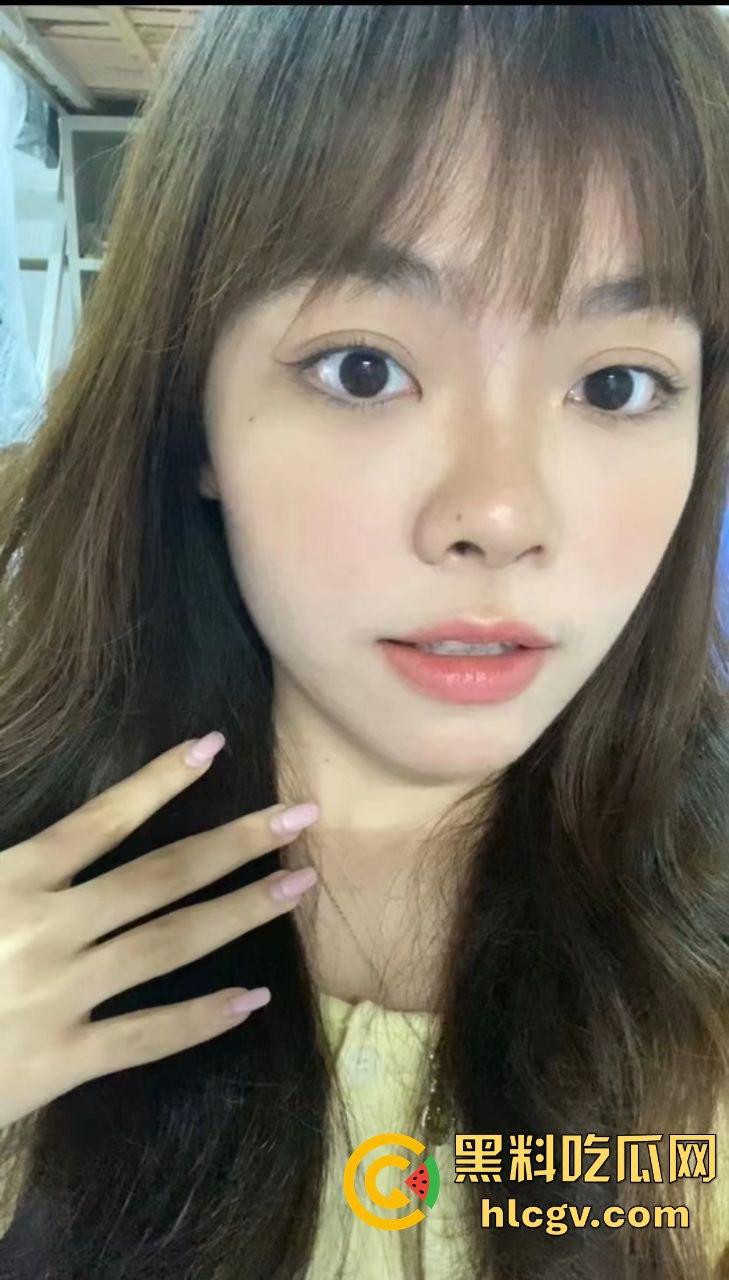 在一起三年却劈腿富二代!怒曝前女友【马晓雪】私密照!傍上富二代翻脸分手,曾穿女仆制服乖乖伺候!