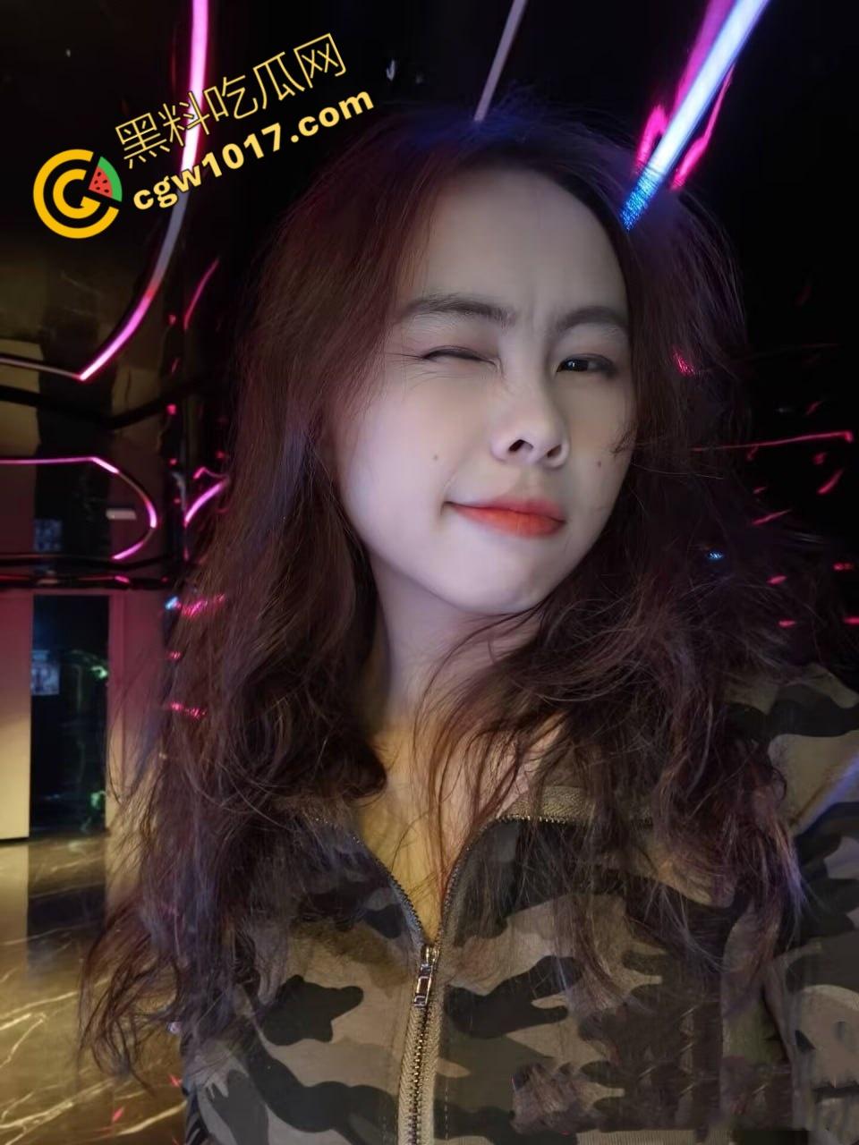 福建精神小妹【康雨萱】禁忌视频击碎芳心:疯狂骑乘,白浆淫靡,口交荡漾,肉体魅惑全程潮喷!