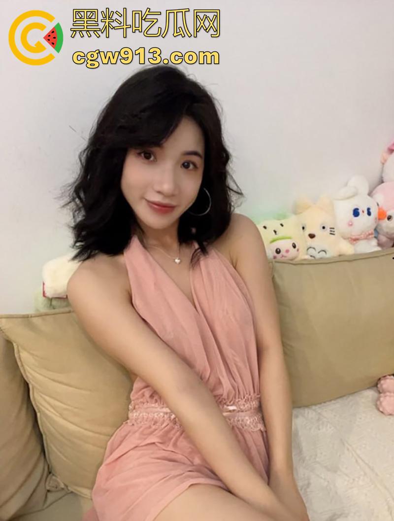 瓜友的骚母狗找群p!贵州布依族大奶妹【潘祺涵】,被瓜友包养调教,深喉口爆榨精,有合适大屌男可以联系!