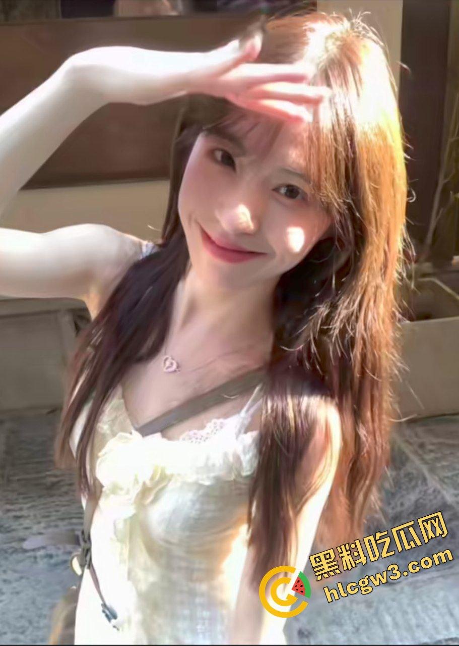 抖音清纯青春少女反差骚货『蔺延欢』白皙酮体超诱人 私拍粉穴不慎泄密 !独家曝光!