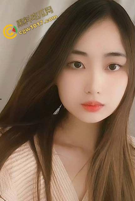 婶婶的情趣内衣激荡春情：湿欲交欢，温热娇喘，肉体揉搓，湿热交缠中尽显火辣欲望！