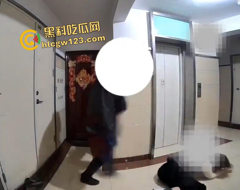 沈阳“窝瓜国王”家暴抖音【沉睡的猫.,】,女子下跪求饶仍被拳打脚踢,打完还被出轨抑郁导致流产!