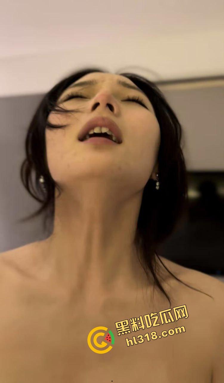 00后东莞理工学院女大毕业就包月7K,牛马生活不干了,随时空降各种口爆吞精,敢问年轻人都这么卷了吗?