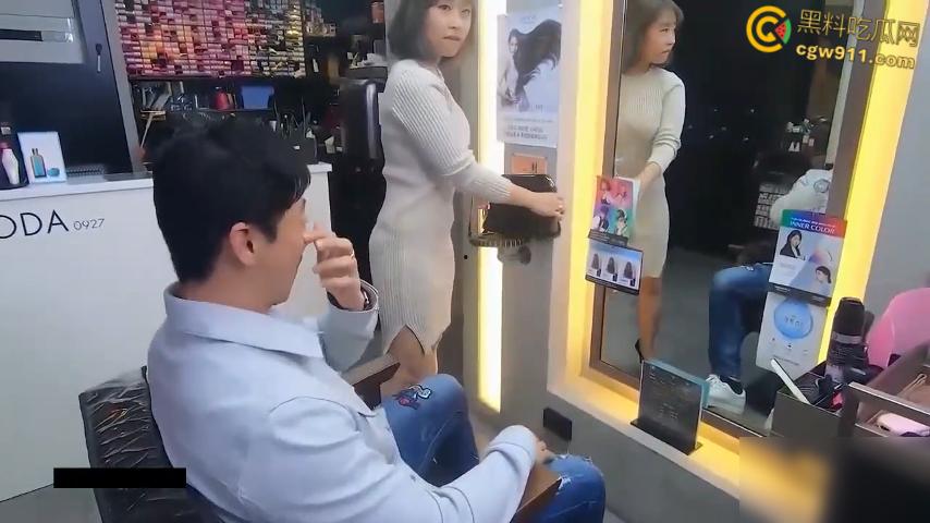 韩国三级伦理《按摩房的女大学生》,婚后性冷淡的夫妻生活,三兄弟被女大学生技师吸引,一条龙服务爽翻天 !