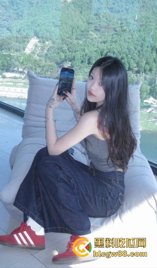 山东寿光顶级名媛【陈雅鑫】性爱视频疯传，富二代男友深夜疯狂输出，清纯女神竟被当成肉便器轮番爆操？