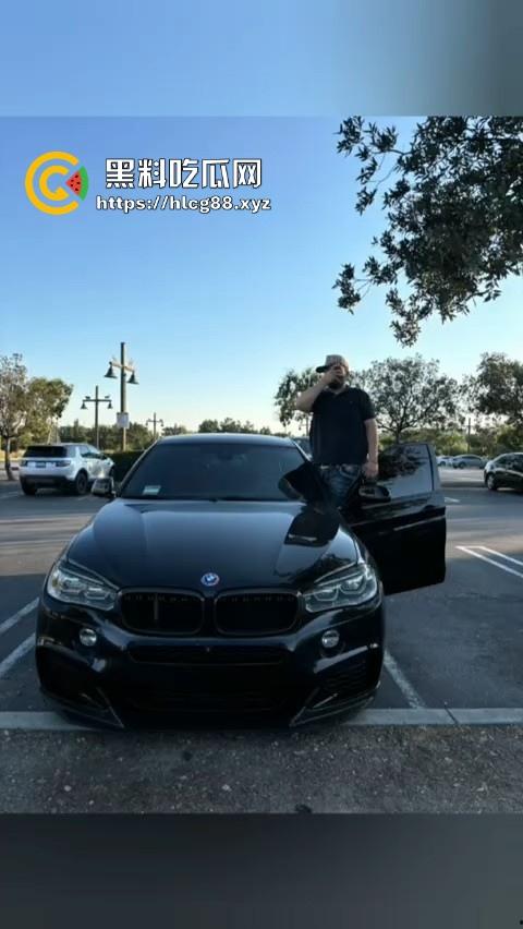 直播界的人才真多 为了礼物直播玩俄罗斯转盘然后死了 真枪实弹 可能就是外国人少的原因！