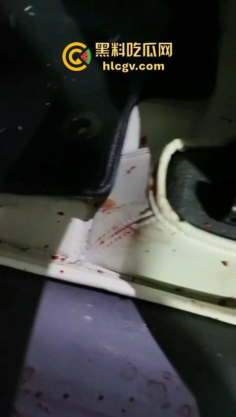 瓜友投稿提新车还得见血?智己测评见鸡血,婆婆竟找神婆做法,这年头唯物主义去哪了?