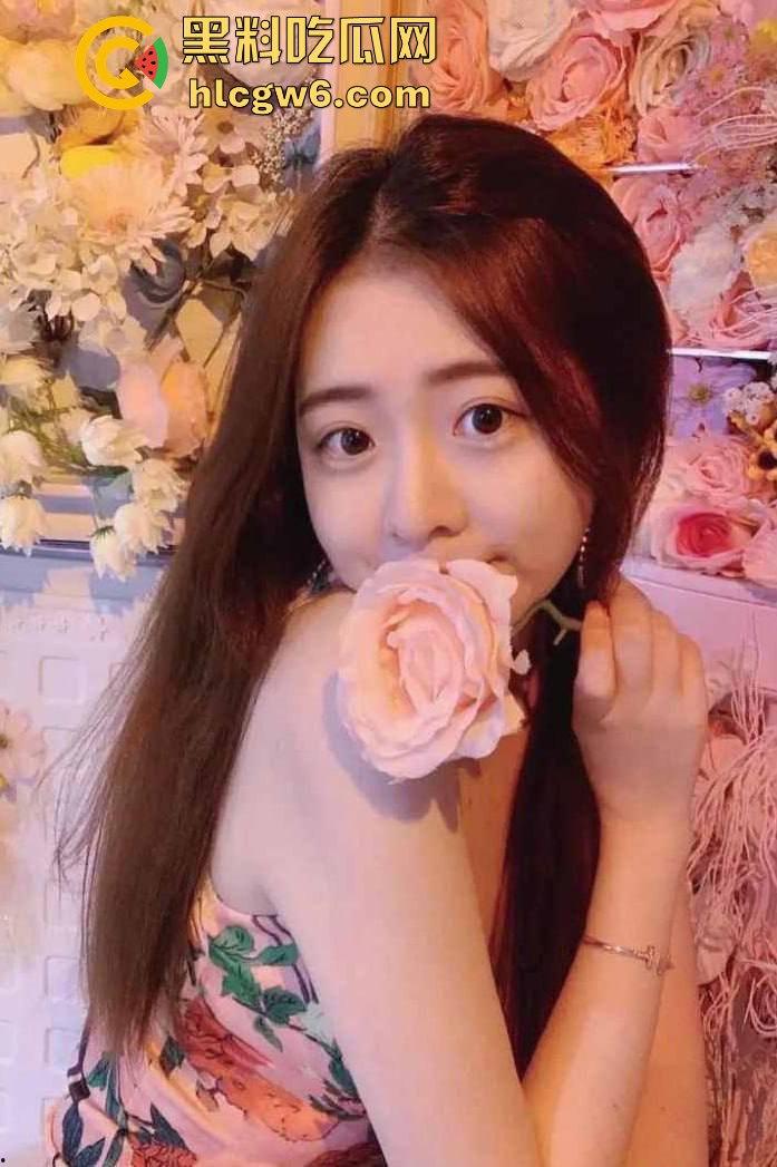 浙江杭州极品颜值巨乳【陈文曦】啪啪视频被爆出,极度渴望的眼神直呼顶不住!