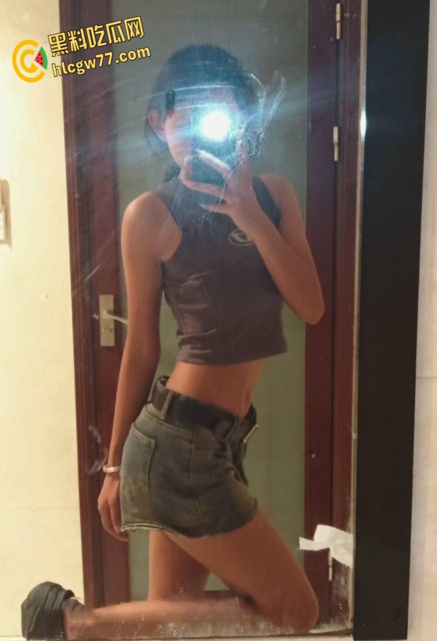 推特情侣泄密自拍,清纯反差尤物捆绑调教,口爆肥臀掀情欲狂潮!