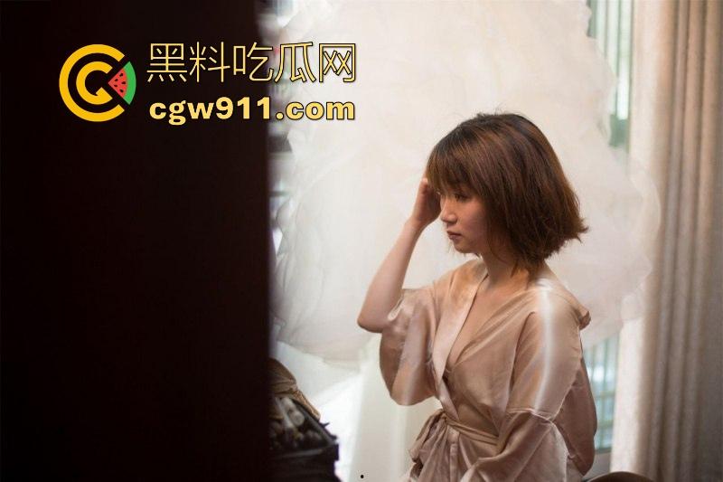 浙江新婚少妇卖淫丑闻曝光,大尺度聊天勾引摄影师,这逼结婚了还是这么不老实,500元出卖肉体,狂插骚逼内射中出!