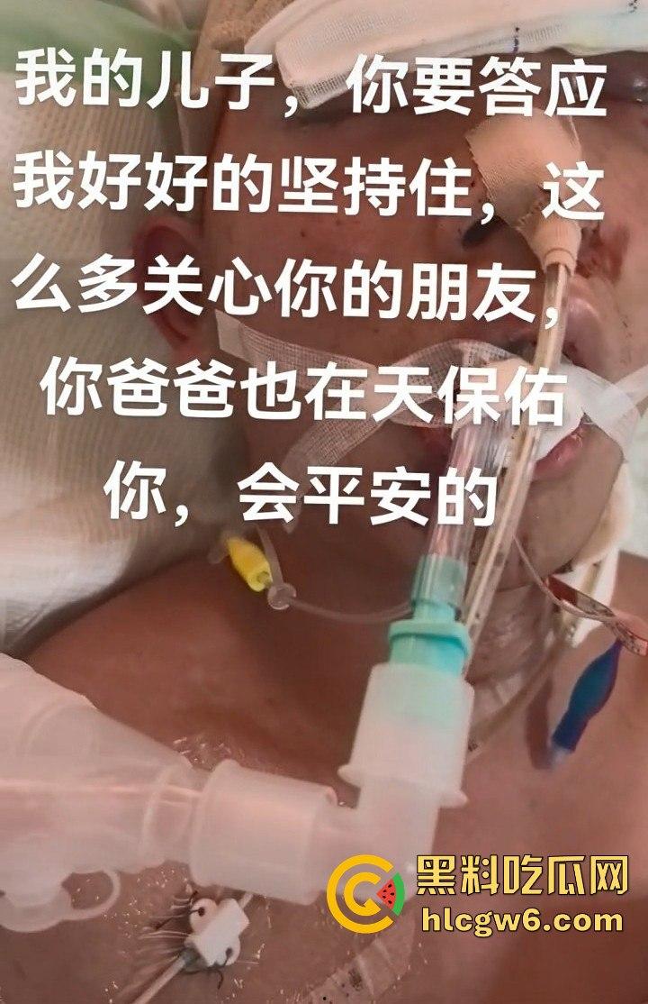 四川学生逃课无证驾驶试驾车!撞石墩脑袋开瓢,出了事不反思反怪学校和车行,家长操作直接让人无语!