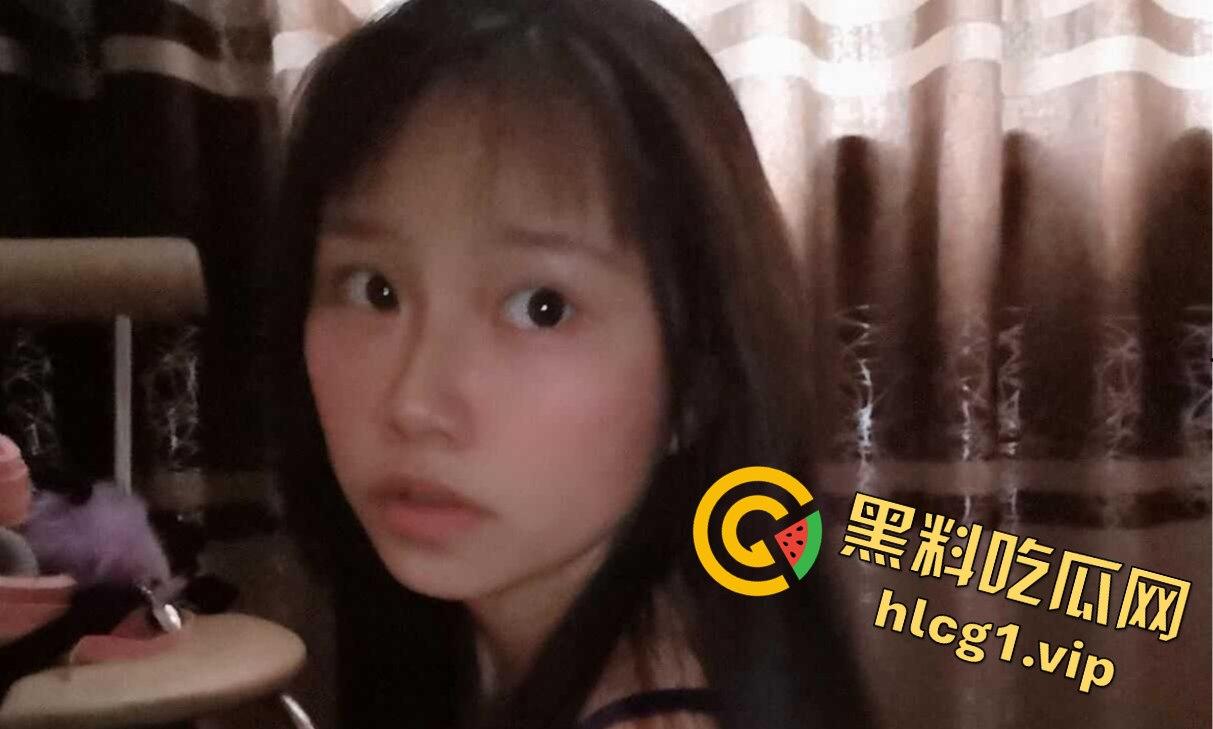 武汉生物工程学院 【张伊美】跟男友出去西安旅游的私密视频常遭曝光!