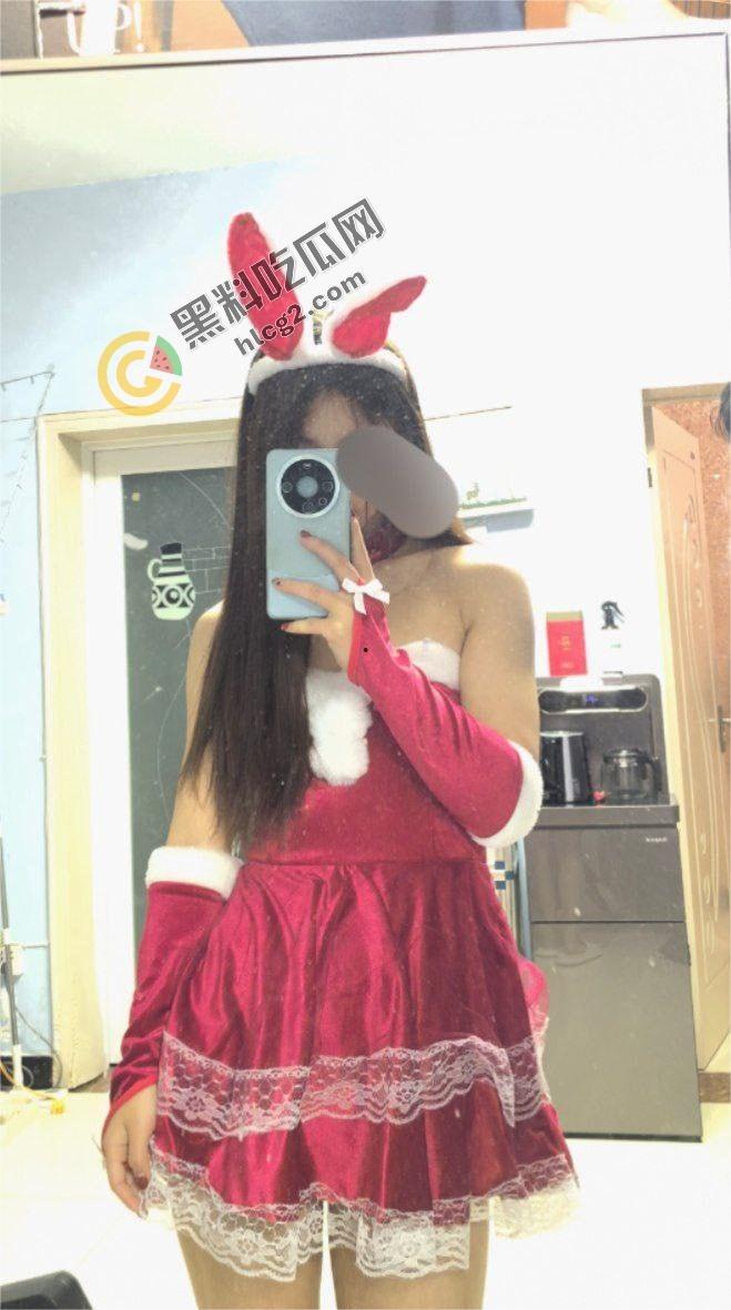 重庆高颜值美女「李欣」性爱自拍视频泄密,百度网盘重口味日常曝光