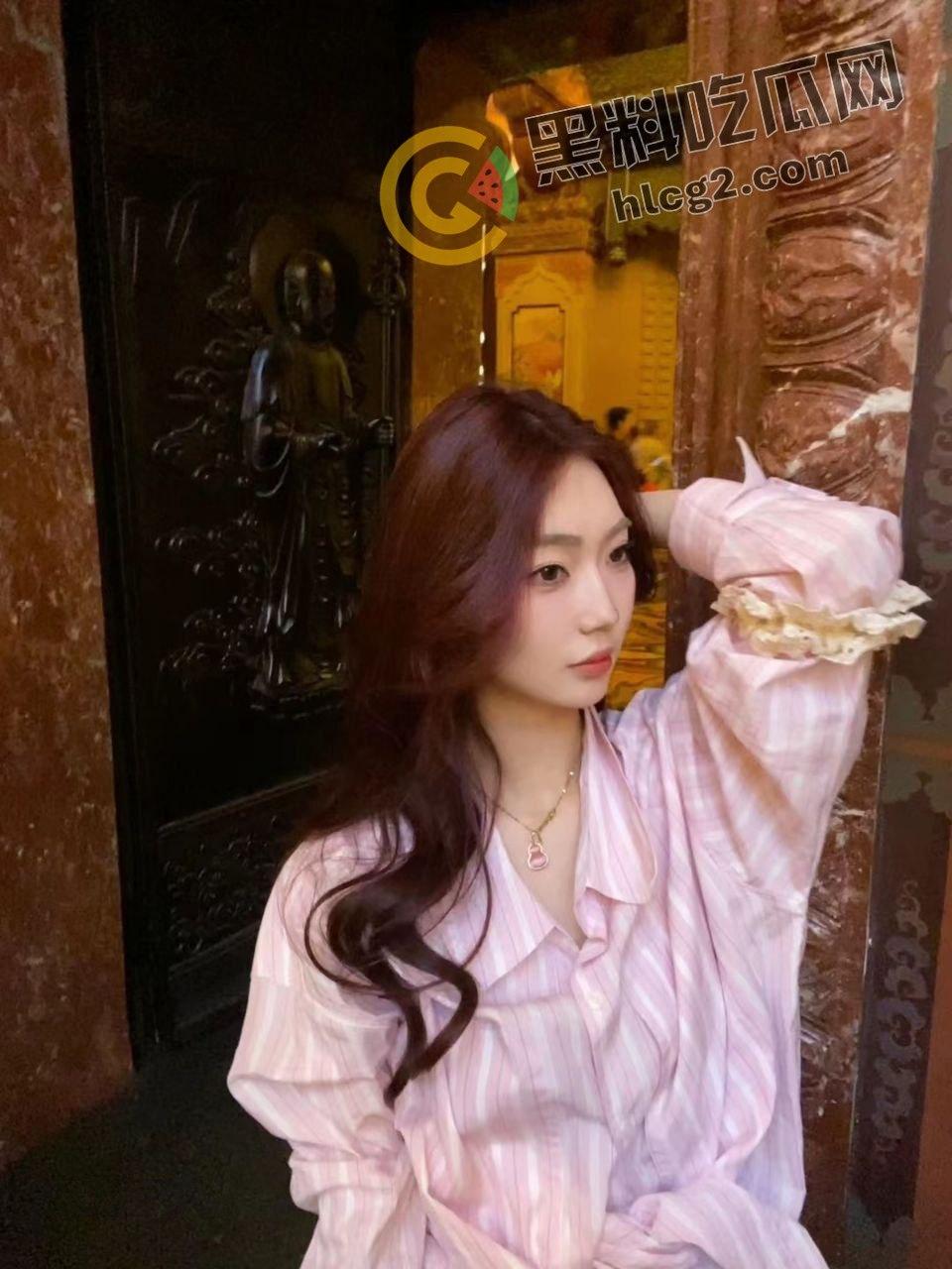 重庆高颜值美女「李欣」性爱自拍视频泄密,百度网盘重口味日常曝光