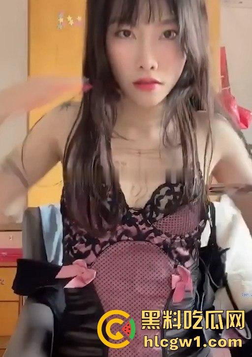 上海师范大学舞蹈生【徐雪柔】私拍流出!全身纹身反差御姐,地铁大胆露出火辣至极!