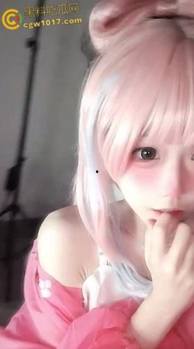 快手三角洲女主播【番茄酱耶】,榜一大哥打赏一个火箭,椅子翻转双脚乱蹬,当场失控骚逼喷汁,直播整活流量密码 !