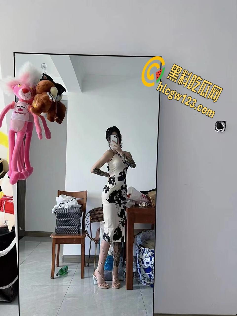 高颜值女大学生【陈思琪】,淫纹黑丝诱惑,粉嫩骚穴菊花被舔爆,轮番后入内射尖叫!