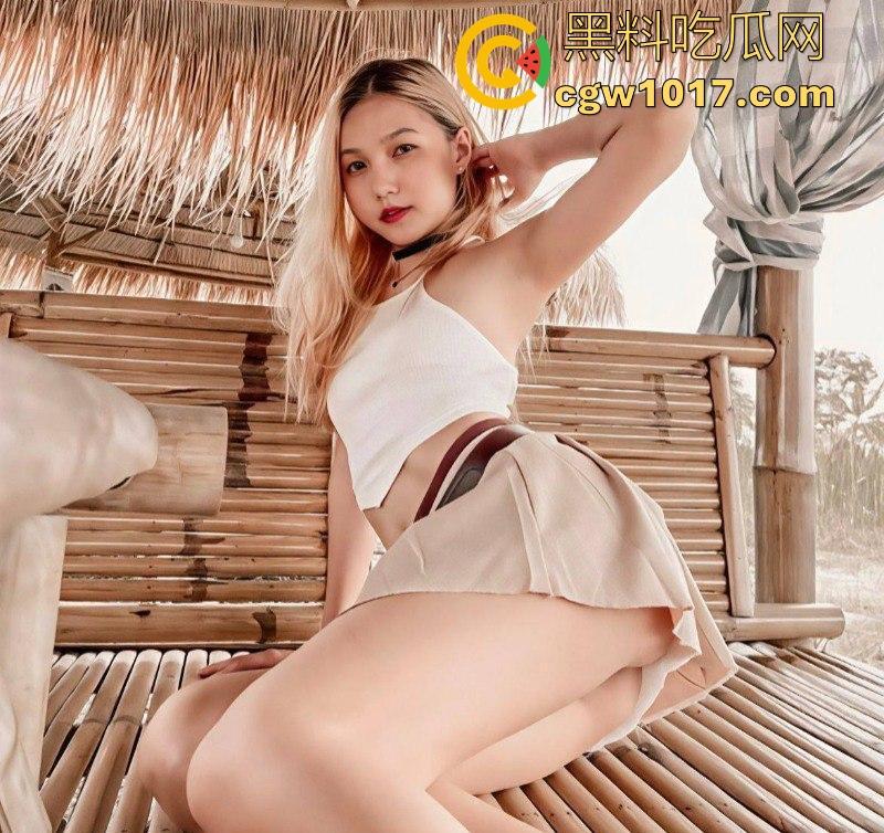 OF极品性感网红【KetooKa】自慰私拍泄露,手指猛插湿滑鲍鱼,狂揉阴蒂潮吹淫水喷射如泉,母狗本色尽显!