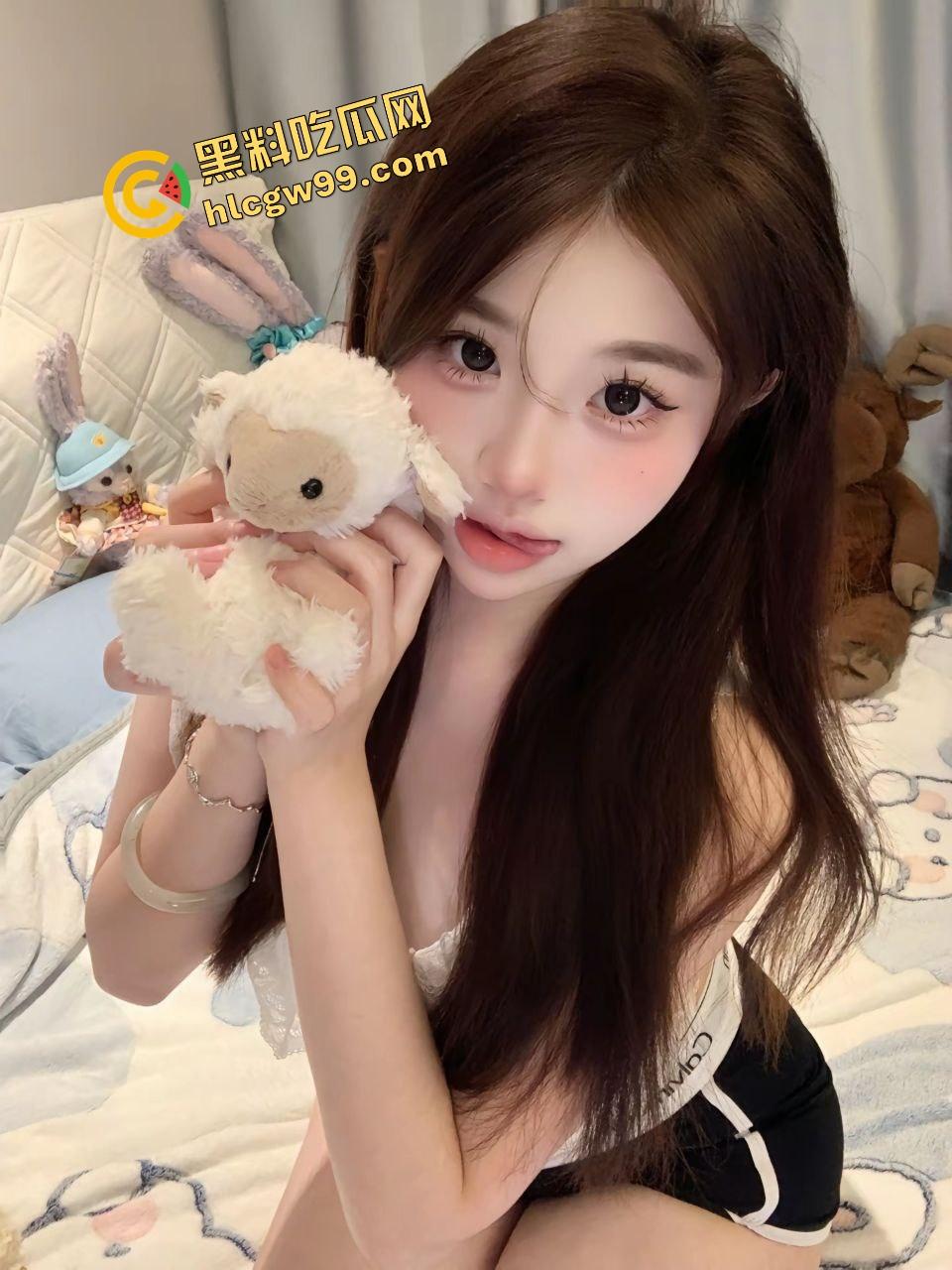 西安极品八字奶母狗【袁慧敏】私拍美奶诱惑视频供金主，酒店后入撞击大骚臀淫叫！独家曝光流出！