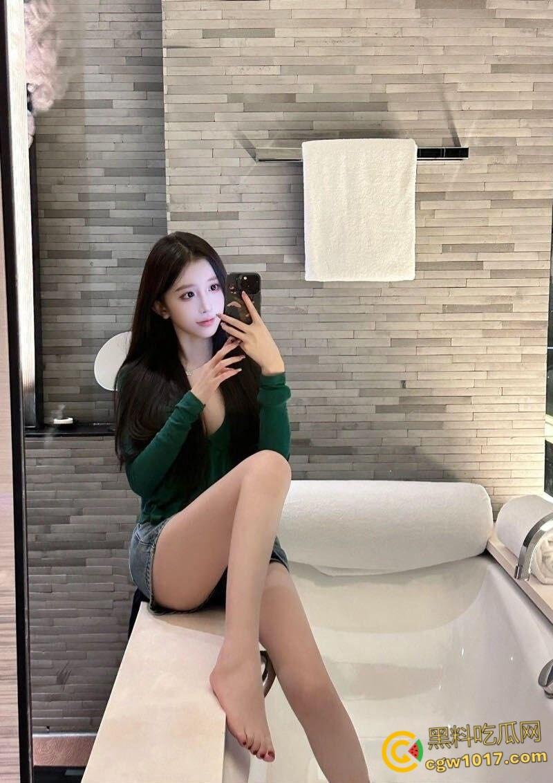 22岁小仙女醉酒一对十群交狂欢,怀孕后不知是谁的娃,道士掷筊算卦定亲爹,精液浴后胎儿认父,简直炸裂三观!